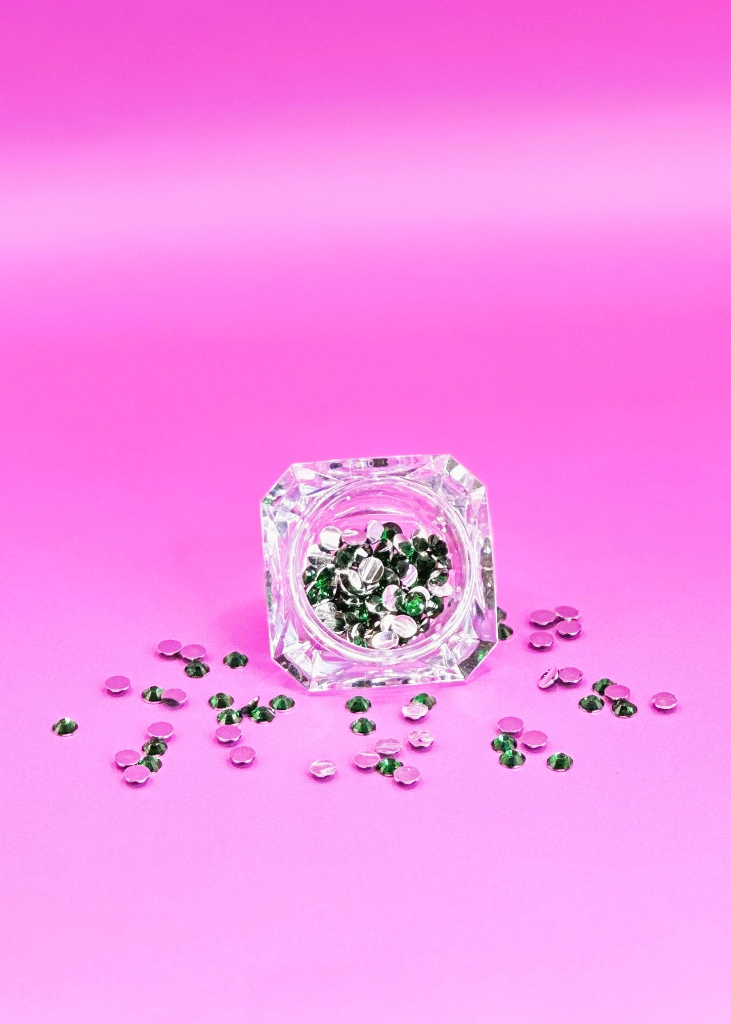 Rhinestones green 4mm